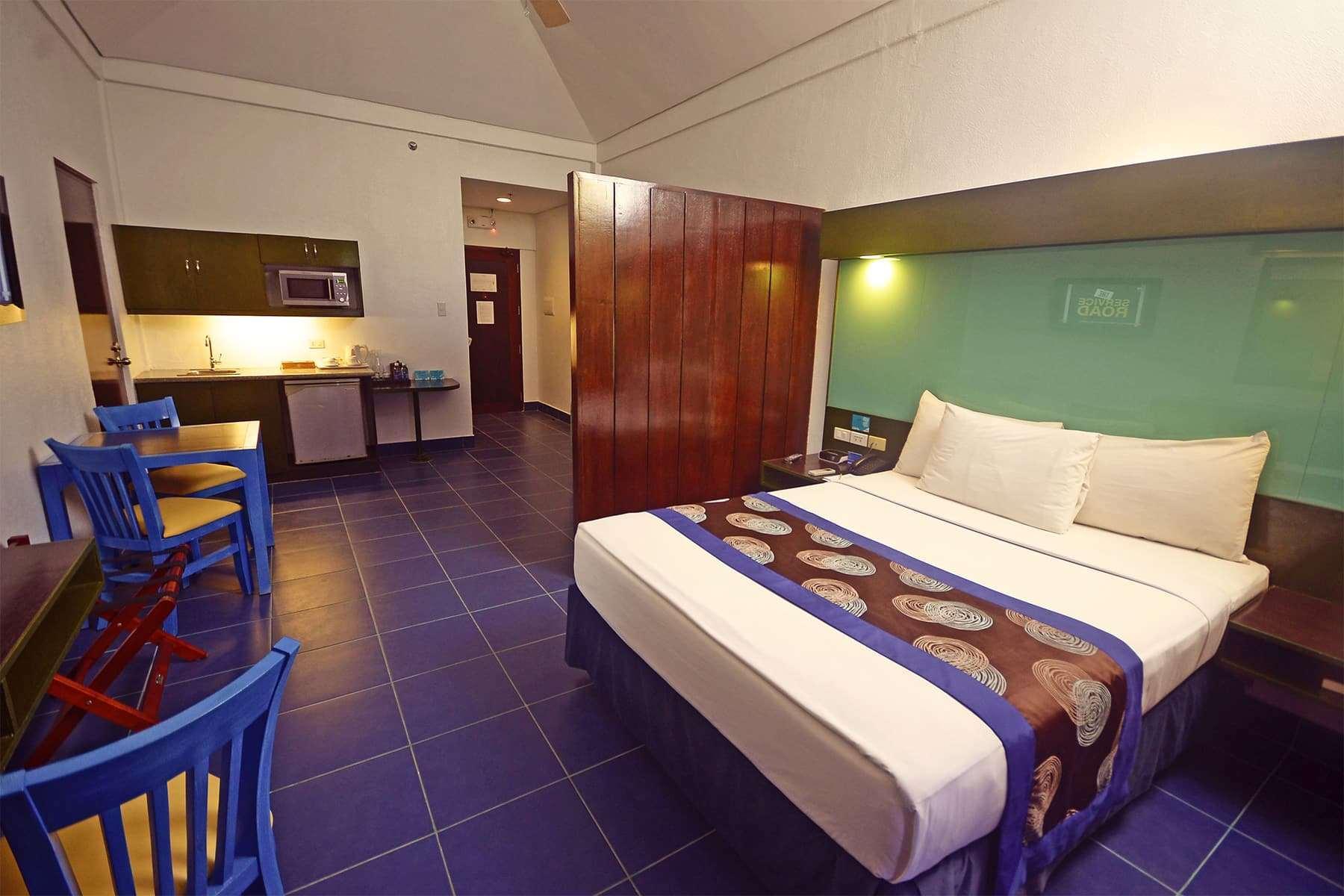 Microtel By Wyndham Пуэрто-Принцеса Экстерьер фото